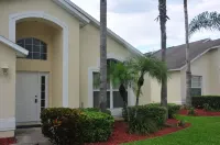 4 Bedrooms 2 baths pool house with contemporary look Beall’s Outlet Store附近的飯店