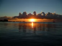 Charming 3 bedroom villa with pool, only 4 minutes walk to the beach