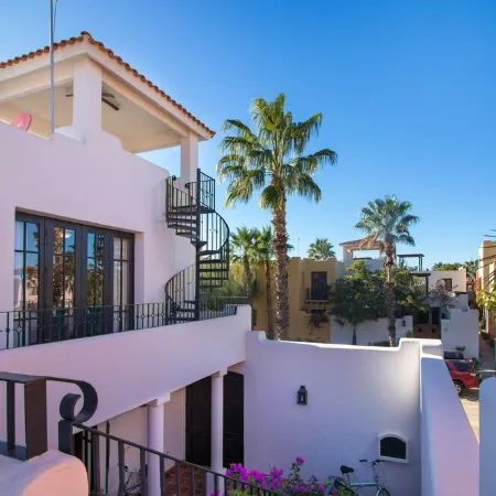 Loreto Bay Poolside Living, Steps from the Beach and Restaurants