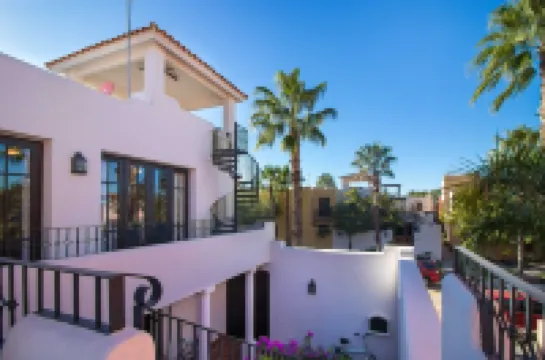 Loreto Bay Poolside Living, Steps from the Beach and Restaurants