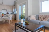 Seabreeze Haus Lantzville (Entire Guest-Suite)