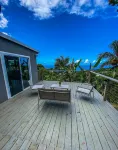 Palm Deck, a private slice of paradise overlooking the ocean