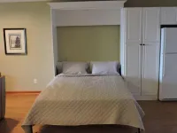 Vancouver Island Ocean Front Suite - Hike, Bike, Visit Wineries or Just Relax! Hotels in Crofton