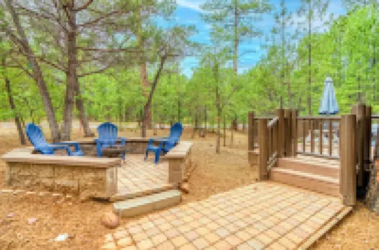 Cardinal Landing Cabin in Torreon w/AC, Furnished Deck, Grill & Firepit