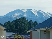 Opuke Crash Pad, enjoy Resort Facilities, Opuke Hot Pools, Ski Field.