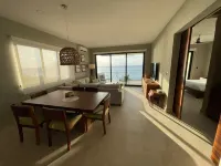 Oceanview Luxury Beachfront Apartment