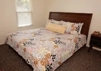 NEW ModernBoho- 2min drive to Gyp Hills scenic drive. Hôtels à : Comte de Barber