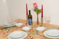Exclusive apartment with fitness room - close to Lake Constance and nature Pfahlbaumuseum附近的飯店