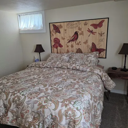 Charming and Convenient! No cleaning fee. Sleeps 6. Отели в г. Анаконда