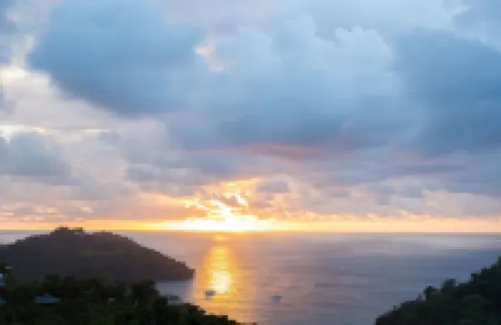 Million dollar Sunset Views and centrally located in Manuel Antonio