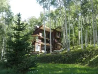 Beautiful private Telluride retreat with amazing views, new hot tub, free WIFI. Hotels near Telluride Regional Airport
