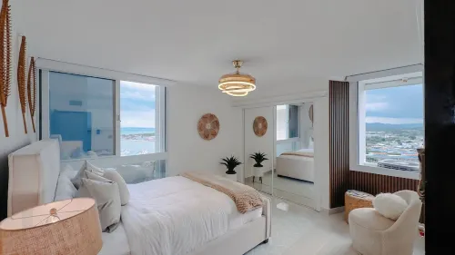 Luce Di Mare - Oceanfront Haven