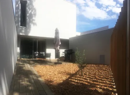 Le patio du Plessis Отели в г. Аррадон