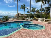 Caribbean Waterfront 2b/2b Placencia Village Condo With Pool!