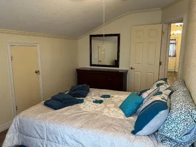 Waterfront Port Isabel, Full Private house with 6bd/2.5ba and Min's to SPI