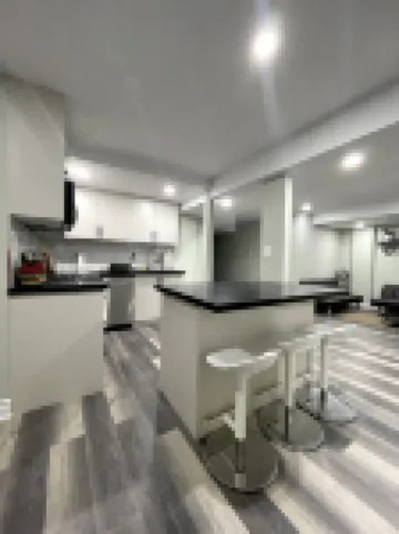 Niagara Falls Basement Suite 15 mins away from Falls