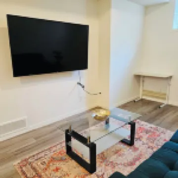 Cozy 1 Bedroom Basement Apt in SE Calgary
