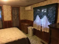 2 Bedroom, 2 Bath Ranch Style Home