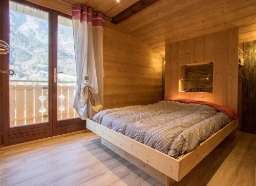 Chalet Haute Savoie quiet jacuzzi wifi near Lake Annecy