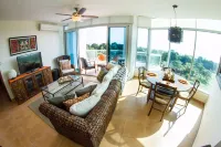 Pacific Ocean & Mountain Views  2 Bed/2BathCountry Club