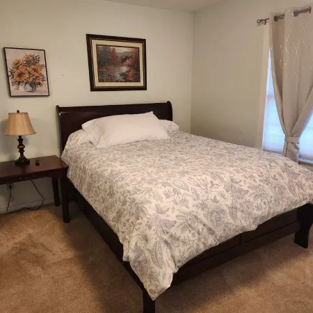 Historic1939 home in Quincy 5 beds, 2.5 baths