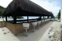APART FOOT IN THE SAND WITH HEATED POOL - Prainha, Caraguatatuba