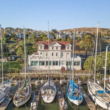 Charming Historic Lighthouse, A Magical Oasis With Great Sunsets