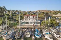 Charming Historic Lighthouse, A Magical Oasis With Great Sunsets