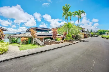 Spectacular Oceanfront Getaway at Kalapaki Beach Отели в г. Лиху