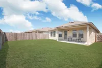 Contractor’s 4Br Base  Near Randolph & Loop 410 Hotels near Walmart Supercenter