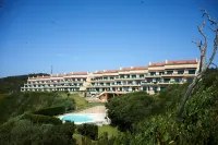 Experience Portugal at its finest: Beach, activities,culture -the perfect blend! Hotels in 