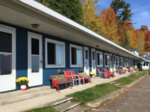 Carla's Inn Hotels in Baraga County