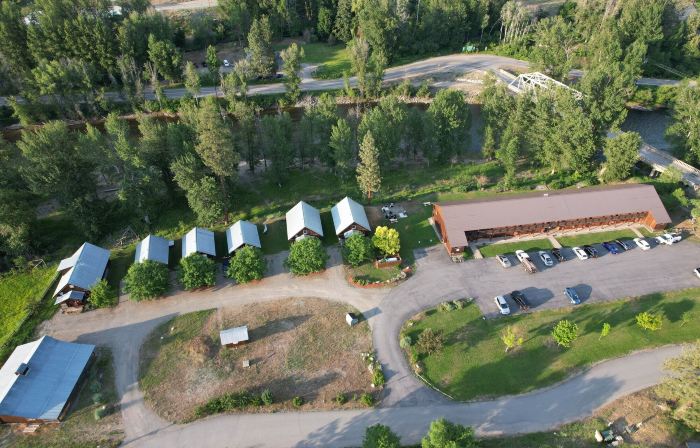Methow River Lodge