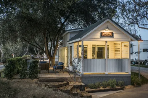 Flying Flags RV Resort & Campground Hotels in Buellton