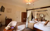 Steeton Hall Hotel & Restaurant - parkir
