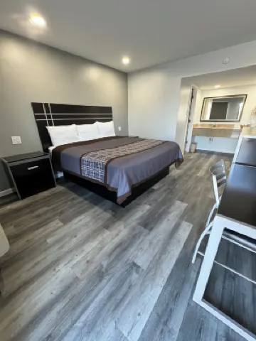 Continental Inn and Suites Nacogdoches TX Sfa University Downtown