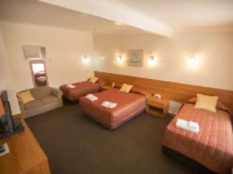 Colonial Motor Lodge Scone Hotels in Scone