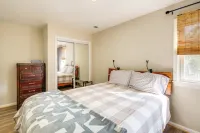 Woodbridge Home: 2 Mi to Potomac Mills!