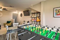 4Br Sleeps 10 Game Room 4 Mi to Sdc - 3-Star