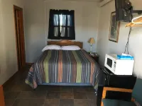 Gerrys Motel - parking
