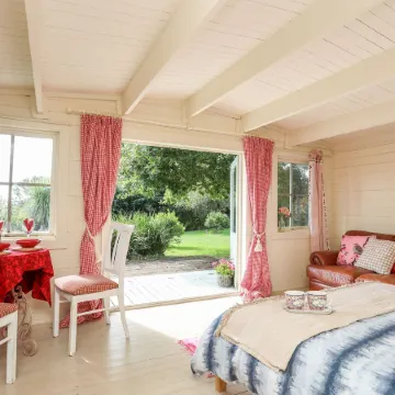 Songbird Hideaway
