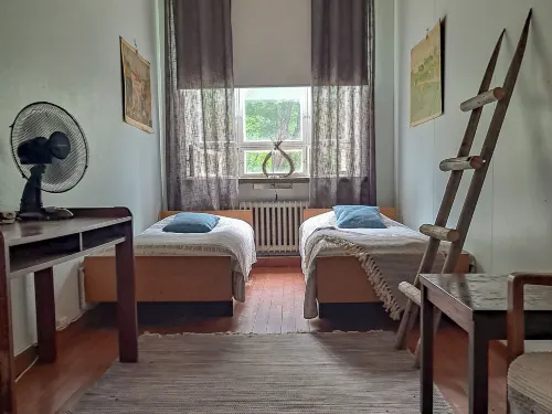 Vanhan Koulun Majatalo-Old School Guest House