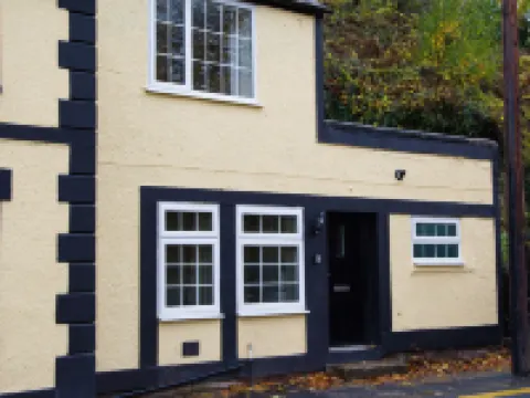 Catref Hotels in Llangollen