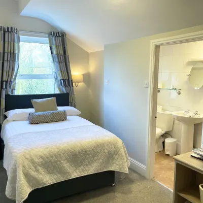 The Westlynne Hotel & Apartments Hotel berhampiran Taman Heaton