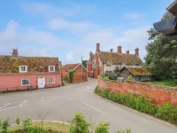 1 Market Hill Hotels near Thorpeness Meare