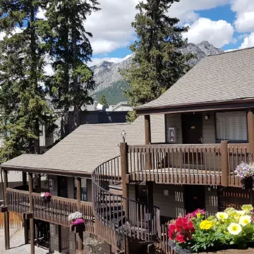 Banff International Hostel