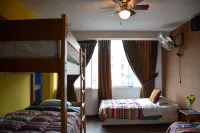 투팍 - 리마 에어포트 호스텔 María Reyna Park 주변 호텔