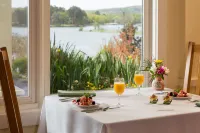 Lookout Point Lakeside Inn Hotels in Bismarck