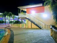 Tropical Inn & Suites, Downtown Clearwater - Pools