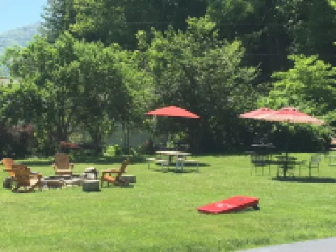 Cardinal Inn Hotels in Ivy Hill